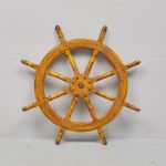 561329 Ship's wheel